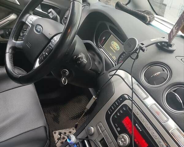 Форд С-Макс 2008 в Одессе на Automoto.ua Серый Форд С-Макс, объемом двигателя 2 л и пробегом 212 тыс. км за 7500 $, фото 5 на Automoto.ua
