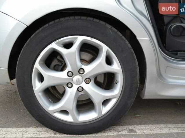 Сірий Форд С-Макс, об'ємом двигуна 2.5 л та пробігом 256 тис. км за 8500 $, фото 27 на Automoto.ua