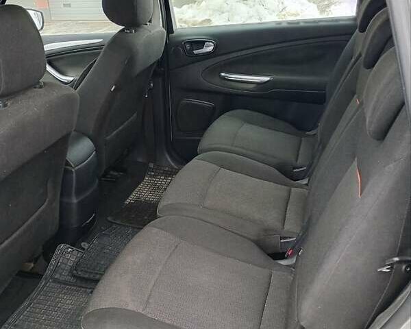 Сірий Форд С-Макс, об'ємом двигуна 2 л та пробігом 245 тис. км за 6100 $, фото 23 на Automoto.ua