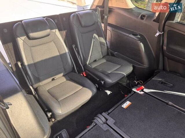 Серый Форд С-Макс, объемом двигателя 2 л и пробегом 319 тыс. км за 7500 $, фото 20 на Automoto.ua