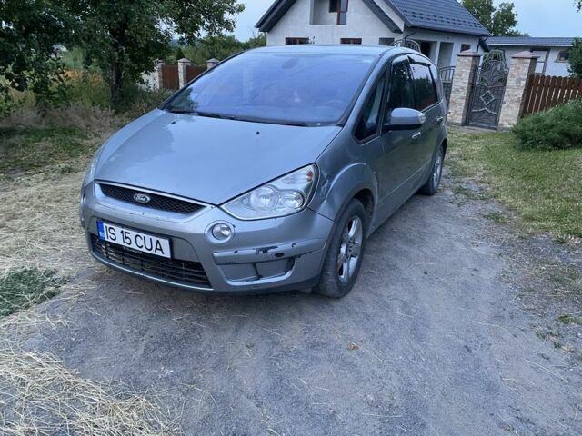 Сірий Форд С-Макс, об'ємом двигуна 2 л та пробігом 2 тис. км за 3500 $, фото 1 на Automoto.ua