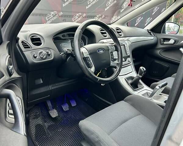 Форд С-Макс 2009 у Сумах на Automoto.ua Сірий Форд С-Макс, об'ємом двигуна 2 л та пробігом 220 тис. км за 6999 $, фото 19 на Automoto.ua