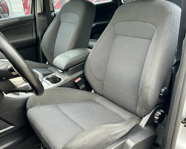 Форд С-Макс 2009 у Сумах на Automoto.ua Сірий Форд С-Макс, об'ємом двигуна 2 л та пробігом 220 тис. км за 6999 $, фото 15 на Automoto.ua