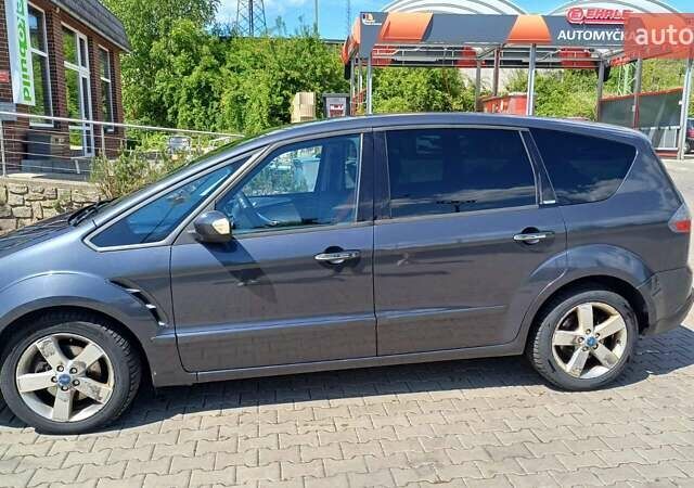 Серый Форд С-Макс, объемом двигателя 1.8 л и пробегом 263 тыс. км за 5500 $, фото 2 на Automoto.ua