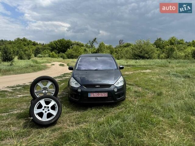 Серый Форд С-Макс, объемом двигателя 2 л и пробегом 154 тыс. км за 9500 $, фото 3 на Automoto.ua