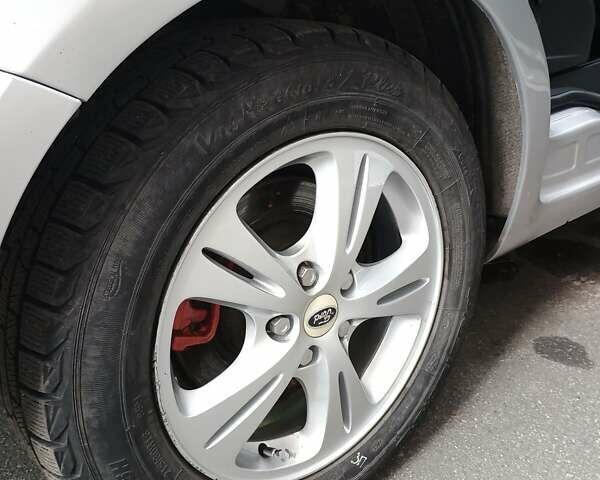 Серый Форд С-Макс, объемом двигателя 1.75 л и пробегом 321 тыс. км за 6750 $, фото 5 на Automoto.ua