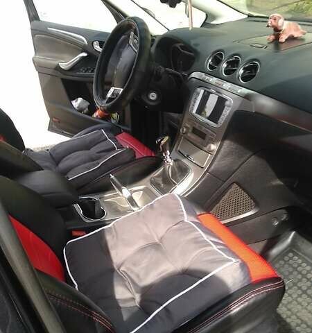 Серый Форд С-Макс, объемом двигателя 1.8 л и пробегом 263 тыс. км за 5500 $, фото 11 на Automoto.ua