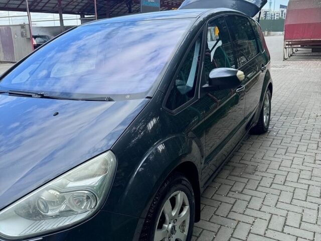 Сірий Форд С-Макс, об'ємом двигуна 2 л та пробігом 330 тис. км за 7400 $, фото 4 на Automoto.ua