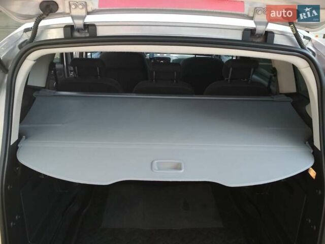 Сірий Форд С-Макс, об'ємом двигуна 2 л та пробігом 208 тис. км за 9300 $, фото 5 на Automoto.ua