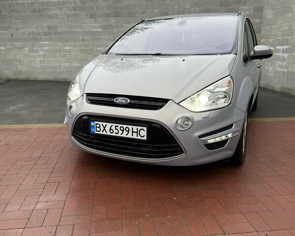 Сірий Форд С-Макс, об'ємом двигуна 2 л та пробігом 285 тис. км за 7650 $, фото 2 на Automoto.ua