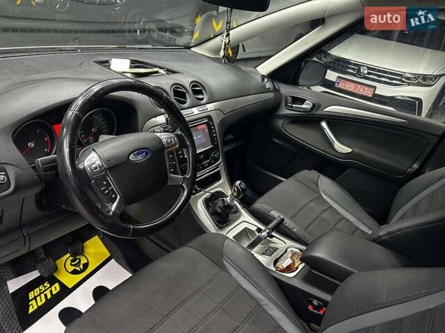 Сірий Форд С-Макс, об'ємом двигуна 1.56 л та пробігом 250 тис. км за 8200 $, фото 13 на Automoto.ua