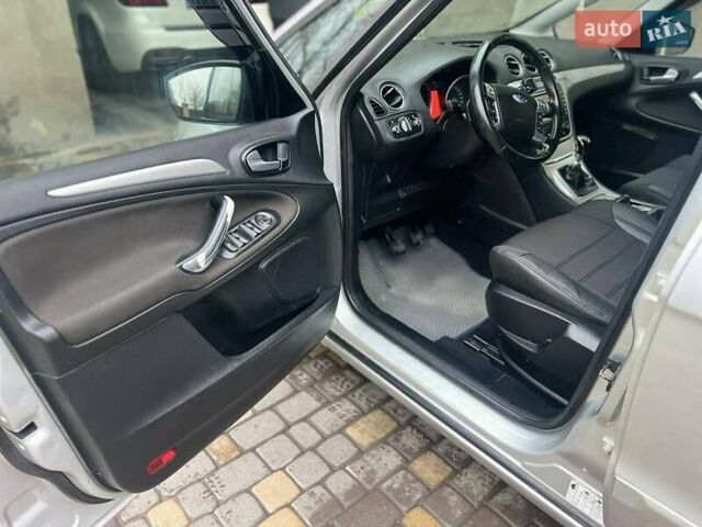 Сірий Форд С-Макс, об'ємом двигуна 1.56 л та пробігом 248 тис. км за 7600 $, фото 14 на Automoto.ua