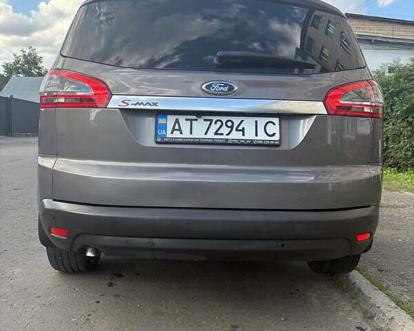 Сірий Форд С-Макс, об'ємом двигуна 2 л та пробігом 215 тис. км за 10200 $, фото 9 на Automoto.ua