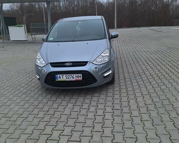 Серый Форд С-Макс, объемом двигателя 2 л и пробегом 221 тыс. км за 9000 $, фото 5 на Automoto.ua