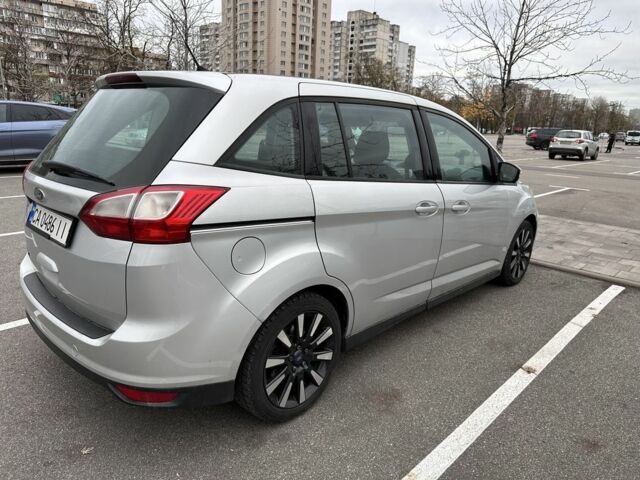 Серый Форд С-Макс, объемом двигателя 2 л и пробегом 317 тыс. км за 8800 $, фото 4 на Automoto.ua