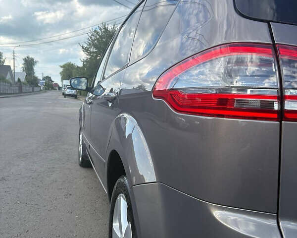 Сірий Форд С-Макс, об'ємом двигуна 2 л та пробігом 215 тис. км за 10200 $, фото 23 на Automoto.ua