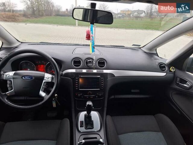 Сірий Форд С-Макс, об'ємом двигуна 2 л та пробігом 221 тис. км за 9200 $, фото 16 на Automoto.ua