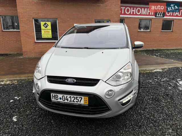Серый Форд С-Макс, объемом двигателя 2 л и пробегом 254 тыс. км за 8899 $, фото 2 на Automoto.ua