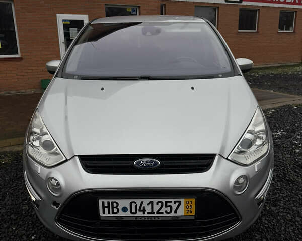 Серый Форд С-Макс, объемом двигателя 2 л и пробегом 254 тыс. км за 8899 $, фото 4 на Automoto.ua