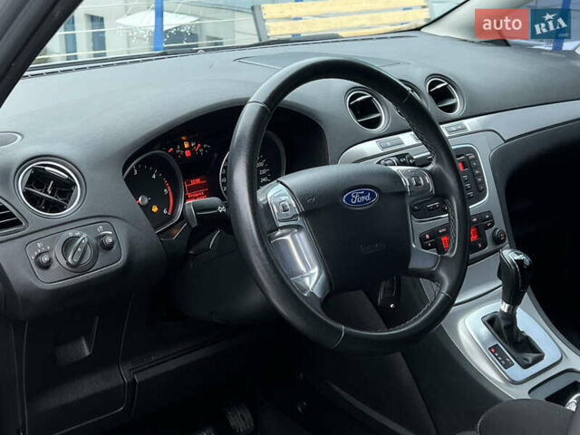 Сірий Форд С-Макс, об'ємом двигуна 2 л та пробігом 213 тис. км за 8250 $, фото 14 на Automoto.ua