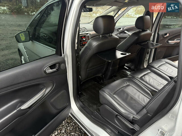 Серый Форд С-Макс, объемом двигателя 2 л и пробегом 254 тыс. км за 8899 $, фото 43 на Automoto.ua