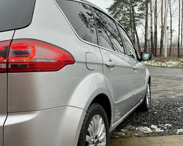 Серый Форд С-Макс, объемом двигателя 2 л и пробегом 254 тыс. км за 8899 $, фото 19 на Automoto.ua