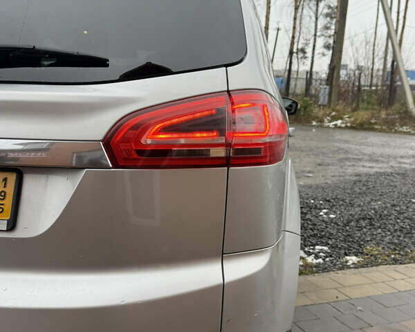 Серый Форд С-Макс, объемом двигателя 2 л и пробегом 254 тыс. км за 8899 $, фото 16 на Automoto.ua