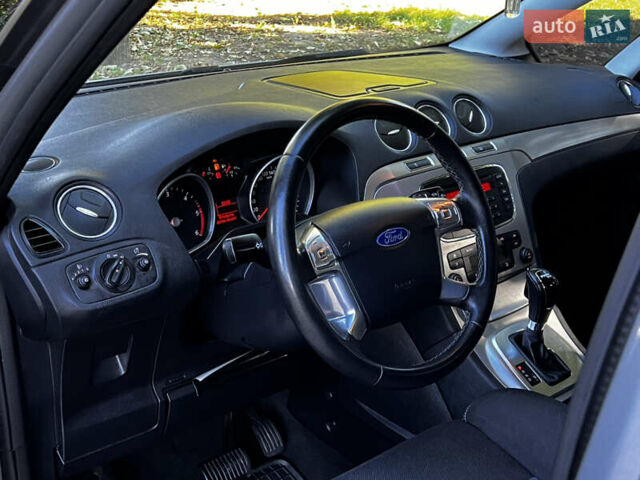 Сірий Форд С-Макс, об'ємом двигуна 2 л та пробігом 213 тис. км за 7300 $, фото 16 на Automoto.ua