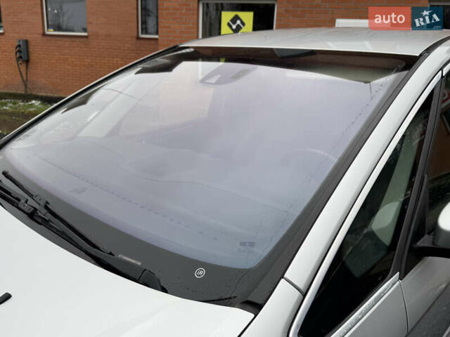 Серый Форд С-Макс, объемом двигателя 2 л и пробегом 254 тыс. км за 8899 $, фото 23 на Automoto.ua