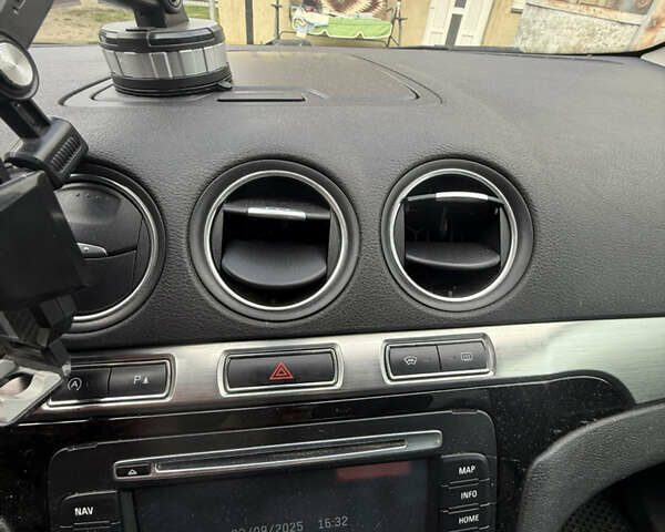 Серый Форд С-Макс, объемом двигателя 1.56 л и пробегом 215 тыс. км за 12800 $, фото 11 на Automoto.ua