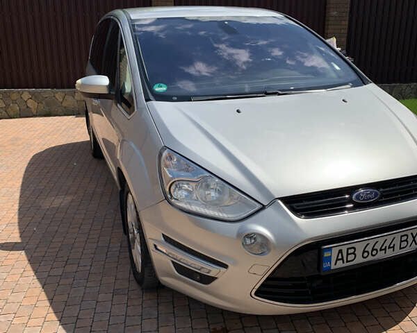 Сірий Форд С-Макс, об'ємом двигуна 2 л та пробігом 228 тис. км за 9600 $, фото 2 на Automoto.ua