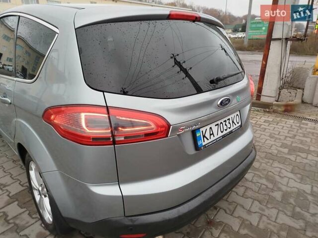 Серый Форд С-Макс, объемом двигателя 2 л и пробегом 207 тыс. км за 10490 $, фото 14 на Automoto.ua