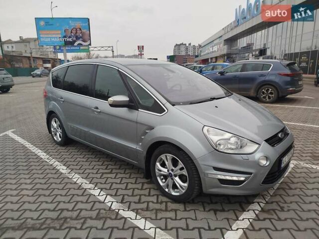 Серый Форд С-Макс, объемом двигателя 2 л и пробегом 207 тыс. км за 10490 $, фото 2 на Automoto.ua