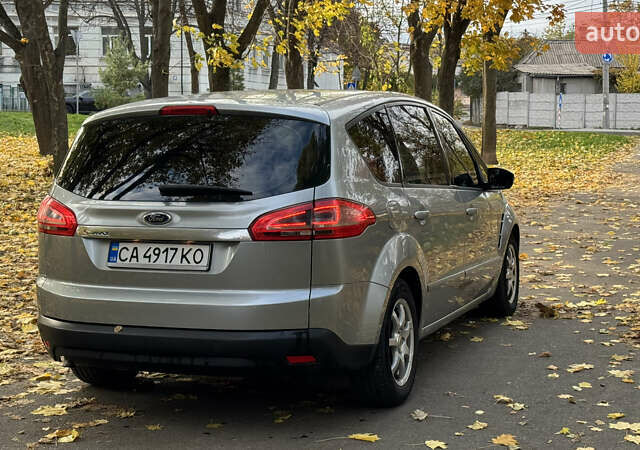 Форд С-Макс 2013 в Киеве на Automoto.ua Серый Форд С-Макс, объемом двигателя 2 л и пробегом 178 тыс. км за 9250 $, фото 4 на Automoto.ua