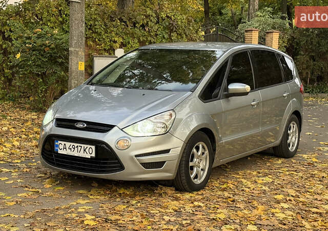 Форд С-Макс 2013 в Киеве на Automoto.ua Серый Форд С-Макс, объемом двигателя 2 л и пробегом 178 тыс. км за 9250 $, фото 2 на Automoto.ua
