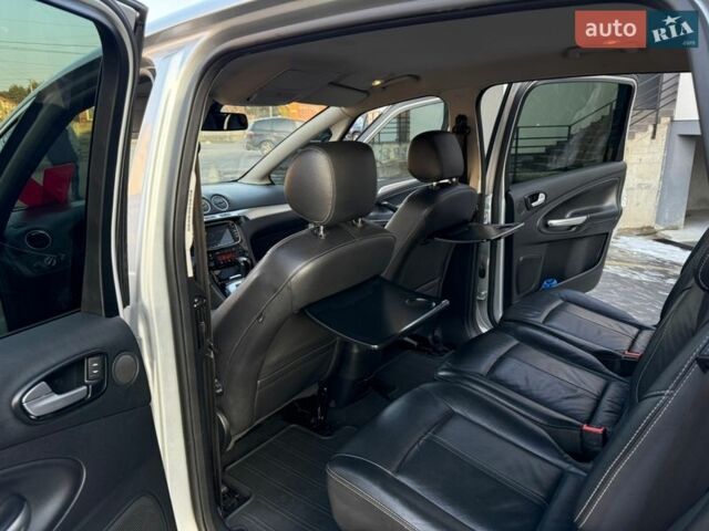 Сірий Форд С-Макс, об'ємом двигуна 2 л та пробігом 256 тис. км за 8899 $, фото 39 на Automoto.ua