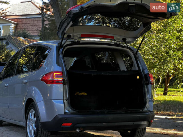 Сірий Форд С-Макс, об'ємом двигуна 2 л та пробігом 213 тис. км за 7300 $, фото 7 на Automoto.ua