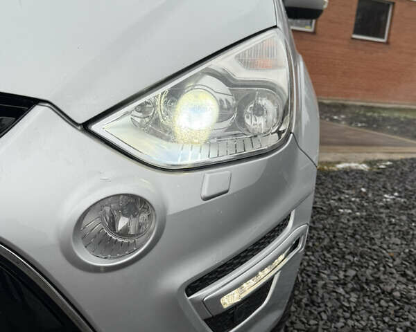 Серый Форд С-Макс, объемом двигателя 2 л и пробегом 254 тыс. км за 8899 $, фото 25 на Automoto.ua