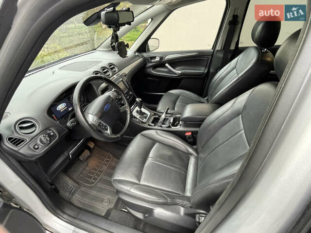 Серый Форд С-Макс, объемом двигателя 2 л и пробегом 219 тыс. км за 12500 $, фото 6 на Automoto.ua