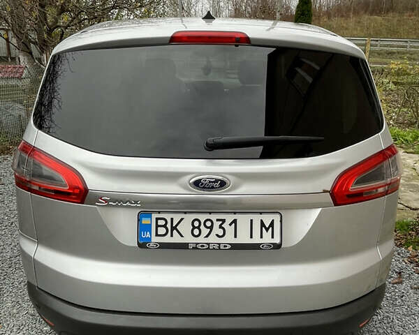 Серый Форд С-Макс, объемом двигателя 2 л и пробегом 219 тыс. км за 12500 $, фото 3 на Automoto.ua