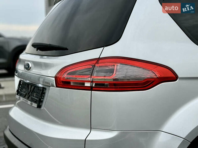 Серый Форд С-Макс, объемом двигателя 2 л и пробегом 330 тыс. км за 11450 $, фото 18 на Automoto.ua