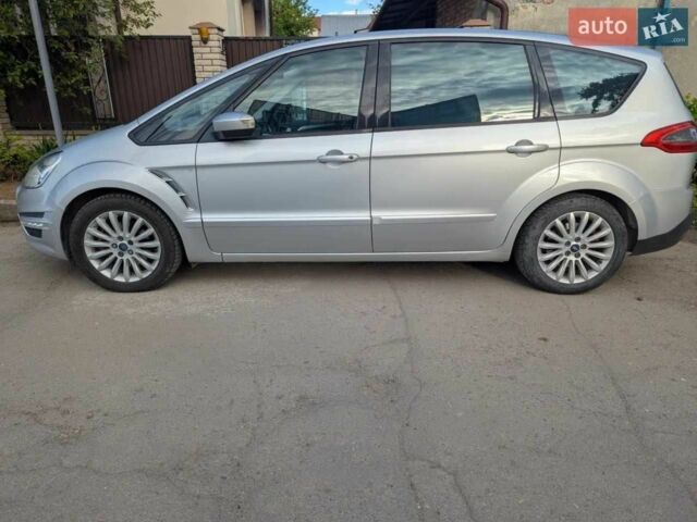 Сірий Форд С-Макс, об'ємом двигуна 1.6 л та пробігом 260 тис. км за 10500 $, фото 1 на Automoto.ua