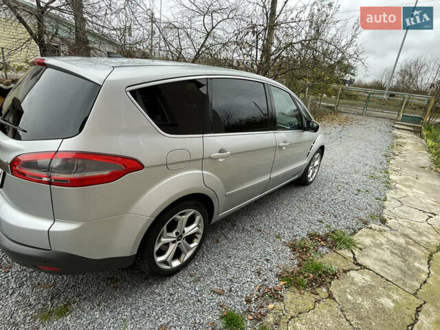 Серый Форд С-Макс, объемом двигателя 2 л и пробегом 219 тыс. км за 12500 $, фото 4 на Automoto.ua