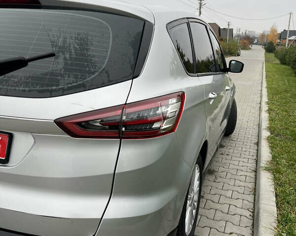 Серый Форд С-Макс, объемом двигателя 2 л и пробегом 199 тыс. км за 12500 $, фото 13 на Automoto.ua