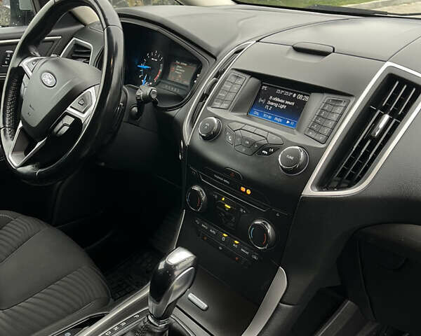 Серый Форд С-Макс, объемом двигателя 2 л и пробегом 199 тыс. км за 12500 $, фото 11 на Automoto.ua