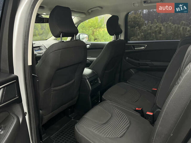 Серый Форд С-Макс, объемом двигателя 2 л и пробегом 199 тыс. км за 12500 $, фото 8 на Automoto.ua