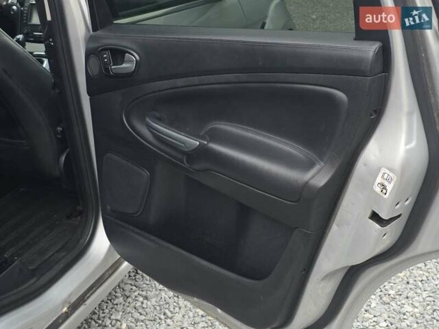 Серый Форд С-Макс, объемом двигателя 2 л и пробегом 163 тыс. км за 8999 $, фото 32 на Automoto.ua