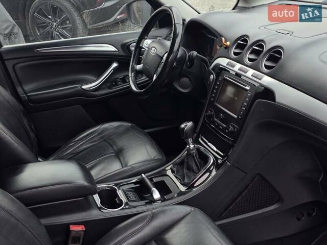 Серый Форд С-Макс, объемом двигателя 2 л и пробегом 163 тыс. км за 8999 $, фото 31 на Automoto.ua