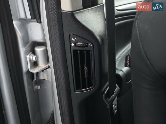 Серый Форд С-Макс, объемом двигателя 2 л и пробегом 163 тыс. км за 8999 $, фото 40 на Automoto.ua