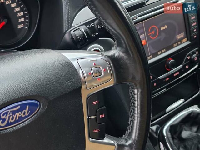 Серый Форд С-Макс, объемом двигателя 2 л и пробегом 163 тыс. км за 8999 $, фото 21 на Automoto.ua